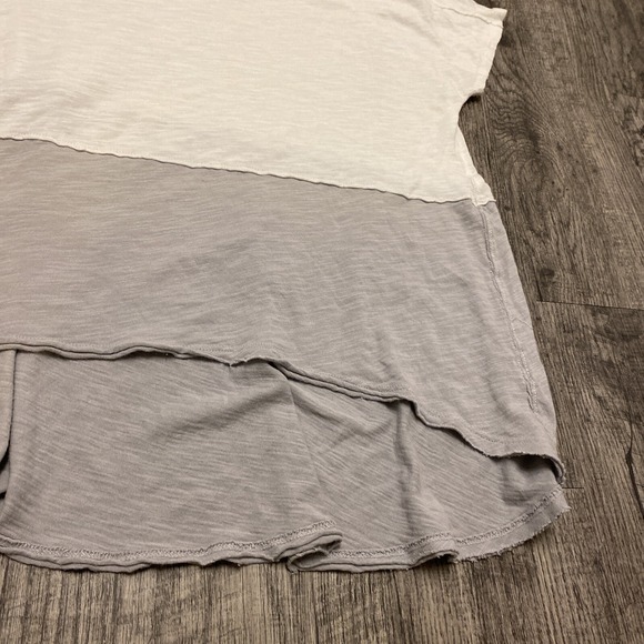 We The Free Top XS Womens Oversized Color Block Short Sleeve Gray Whiter R You - Picture 2 of 4